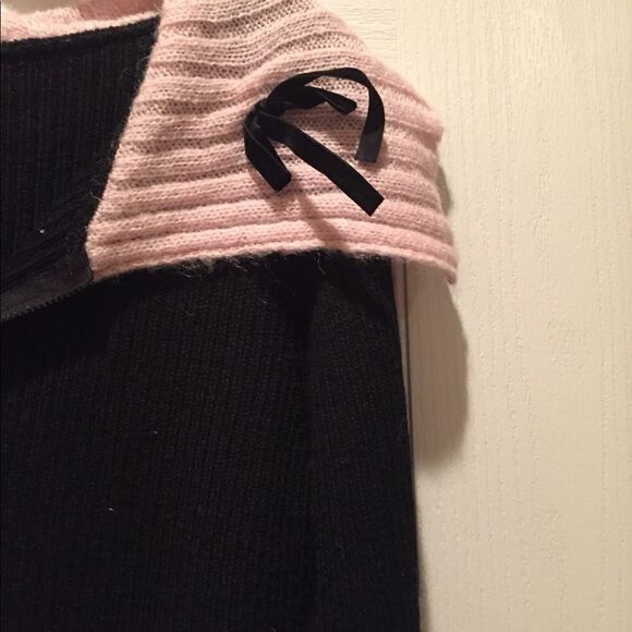 Lili Bleu Sweater   - Picture 3 of 4